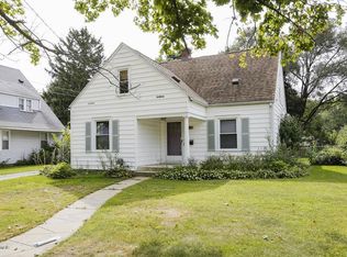 1428 Homecrest Ave, Kalamazoo, MI 49001