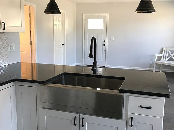 Large Farm sink