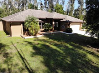 15252 Briar Ridge Cir, Fort Myers, FL 33912