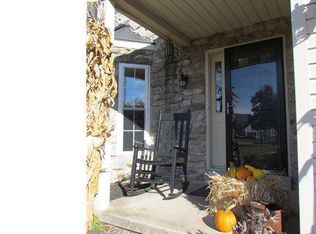 128 Packham Ct, Telford, PA 18969