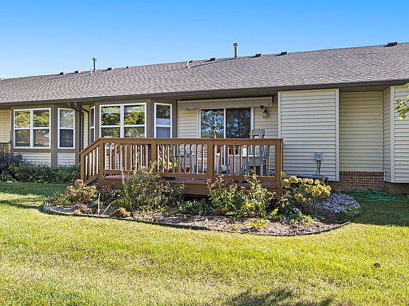 3rd image of 1823 Wexford Dr