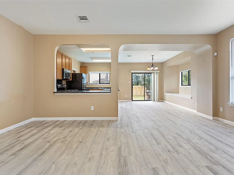 1752 Bayland St — Photo 5
