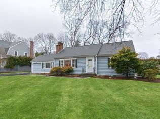 44 Chesterton Rd, Wellesley, MA 02481