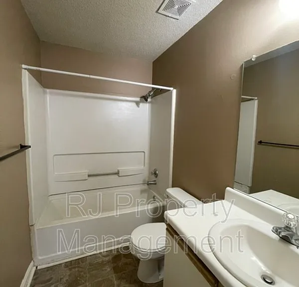 3566 Bristerwood Dr — Photo 10