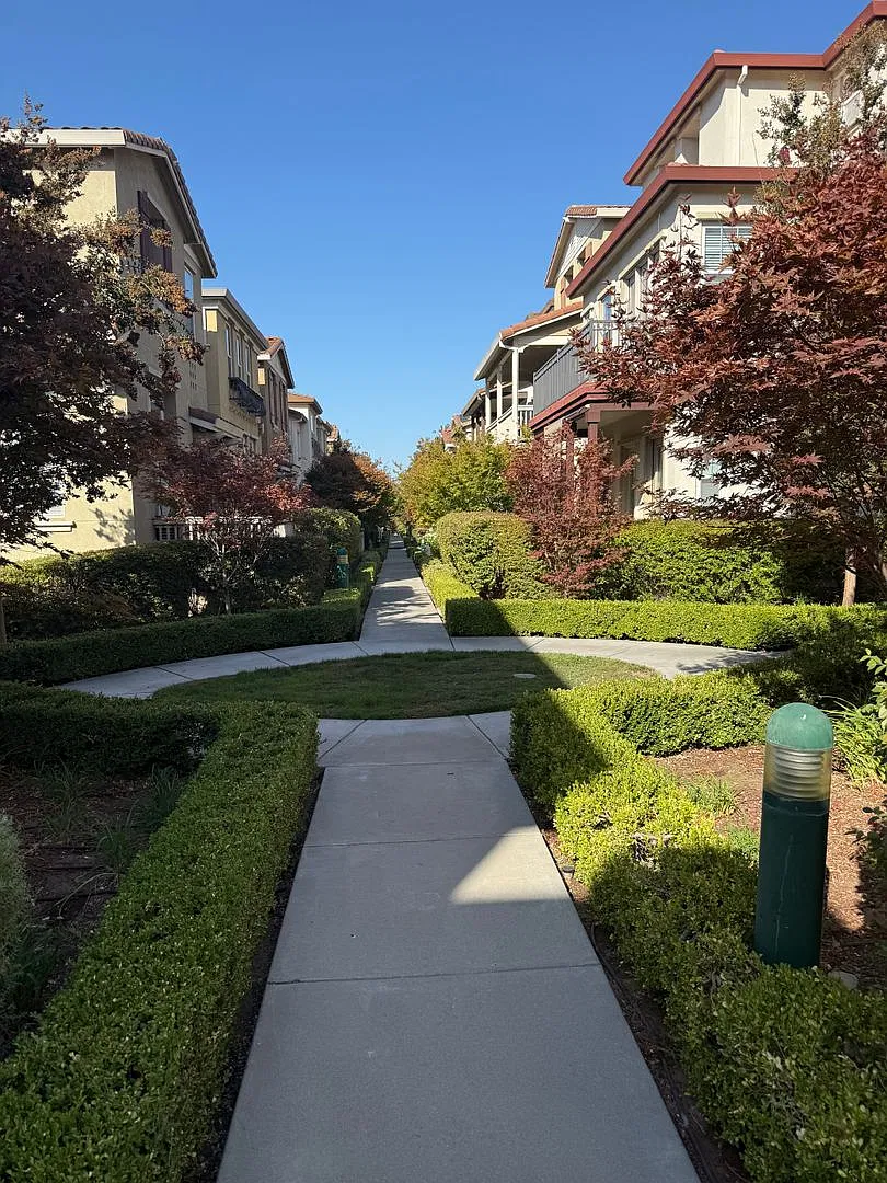 Now Available! | $4,950 | Stunning 4br/4ba Communications Hill Home W/ En-Suite Bathrooms — Photo 2