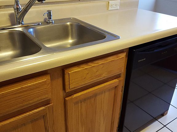 5th image of 307 Saint Joseph St APT D