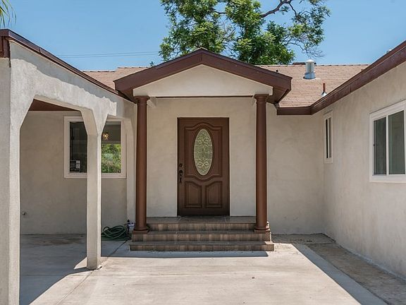 2nd image of 12754 Blythe St