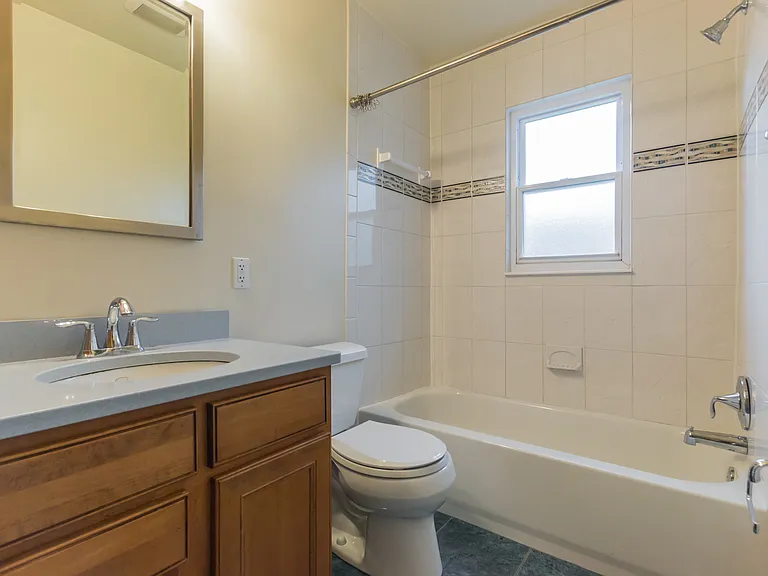 9702 Bellevue Dr — Photo 22