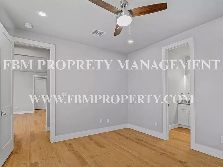 5018 Villas Dr — Photo 16