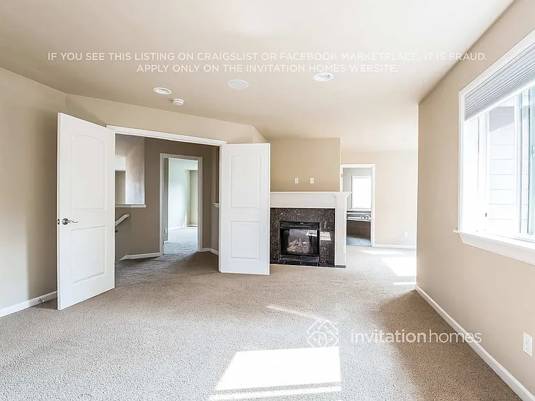 5904 NE 4th Pl — Photo 8