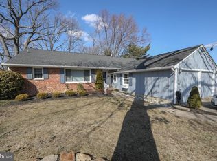 526 Covered Bridge Rd, Cherry Hill, NJ 08034