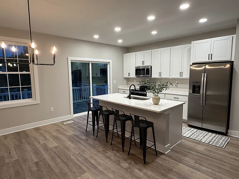 Dining room/kitchen