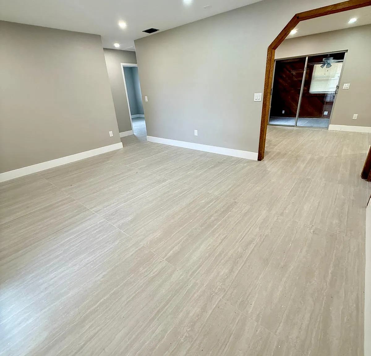 3931 SW 51 St - Unit B — Photo 3