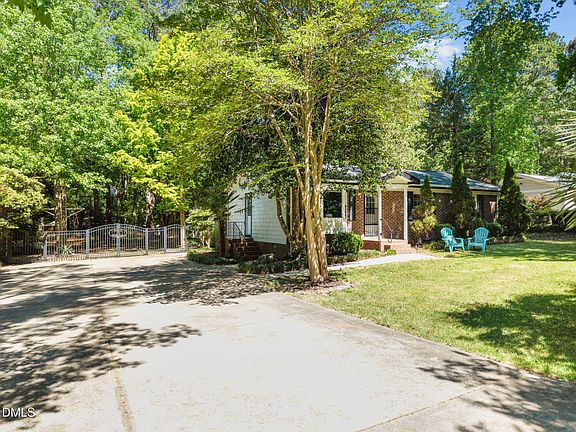 4th image of 9212 Holly Springs Rd