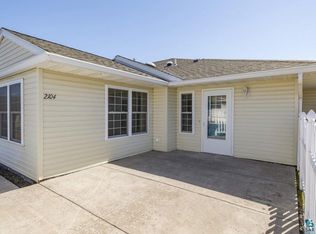 2104 Miller Creek Dr, Duluth, MN 55811