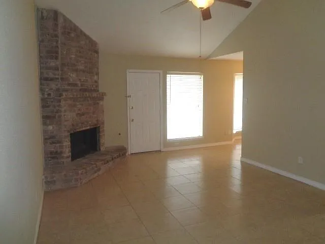 14022 Greenway Dr — Photo 17