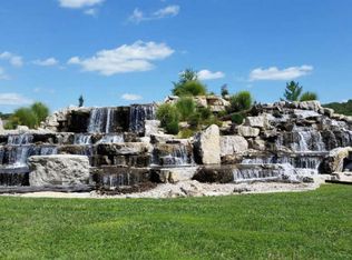 240 Mark Twain Dr, Saddlebrooke, MO 65630