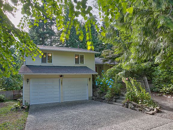 4th image of 2225 245th Ave SE
