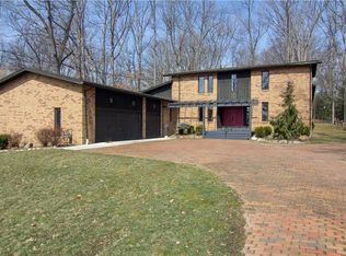 703 Inverness Rd, Akron, OH 44313