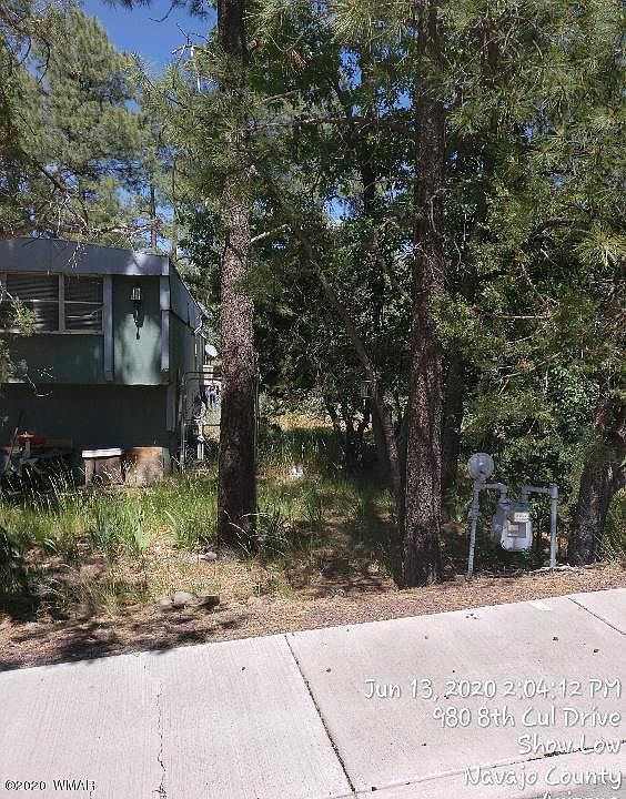 1st image of 915 S 8th Dr