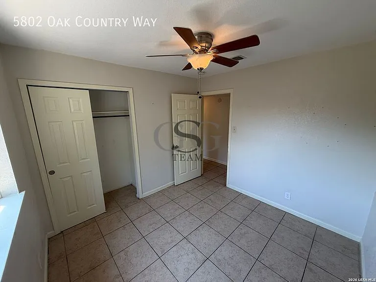 5802 Oak Country Way — Photo 10