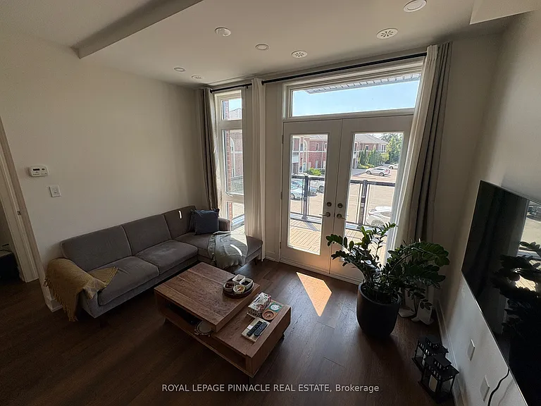 9 Phelps Ln #9 — Photo 5