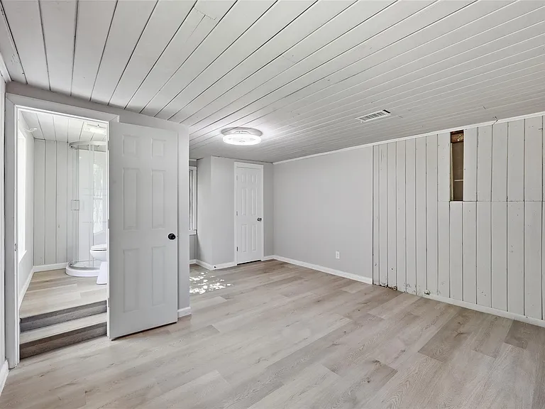 2088 Pope St — Photo 10