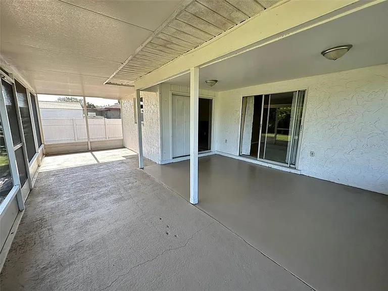1067 Webster Ave NW — Photo 11