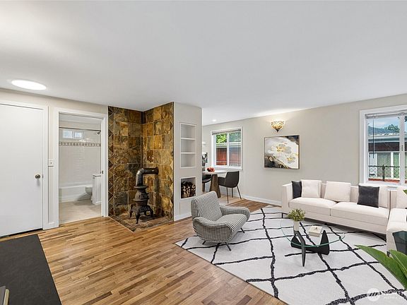 3rd image of 627 SW 106th Street