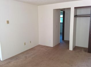 19121 SE Yamhill St APT C, Portland, OR 97233