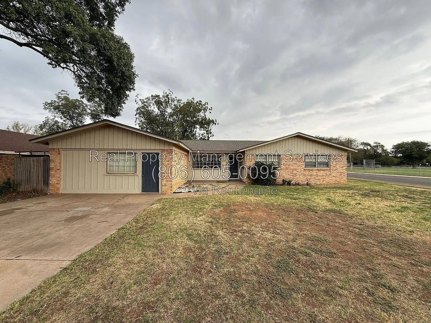 4 bed, 3.0 bath, 2667 sqft, $2,500 — Photo 1