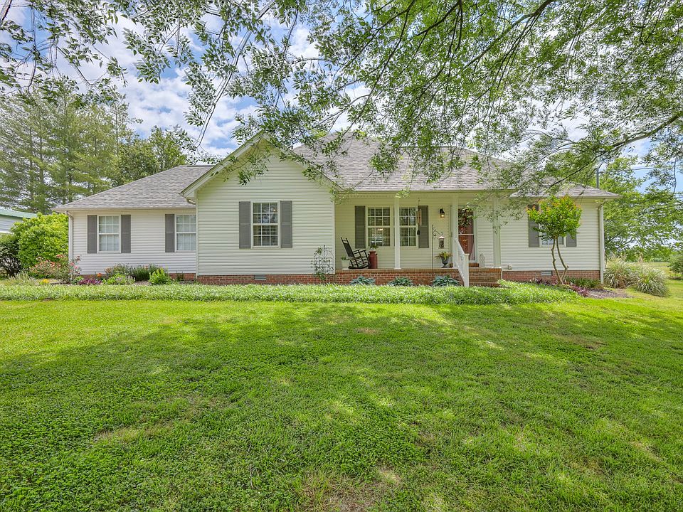 1st image of 117 Pebble Brook Dr