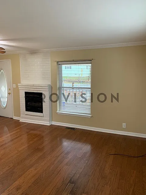 3BD/2BA House — Photo 3