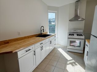 1708 E Lafayette Pl APT 5, Milwaukee, WI 53202