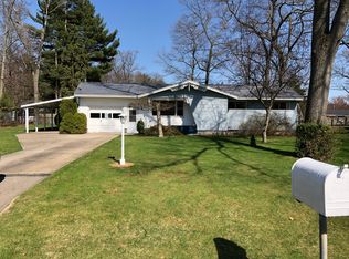 100 Judy Ln, Muskegon, MI 49445