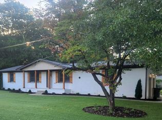 2202 Rothmore Dr SW, Huntsville, AL 35803