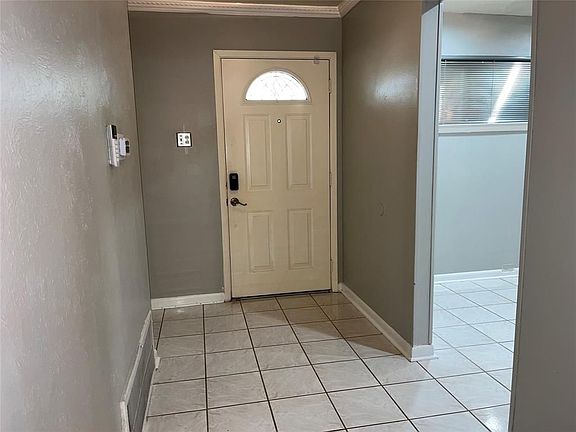 4th image of 7826 Chasewood Dr