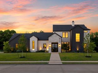 329 Renaissance Ln, Heath, TX 75032