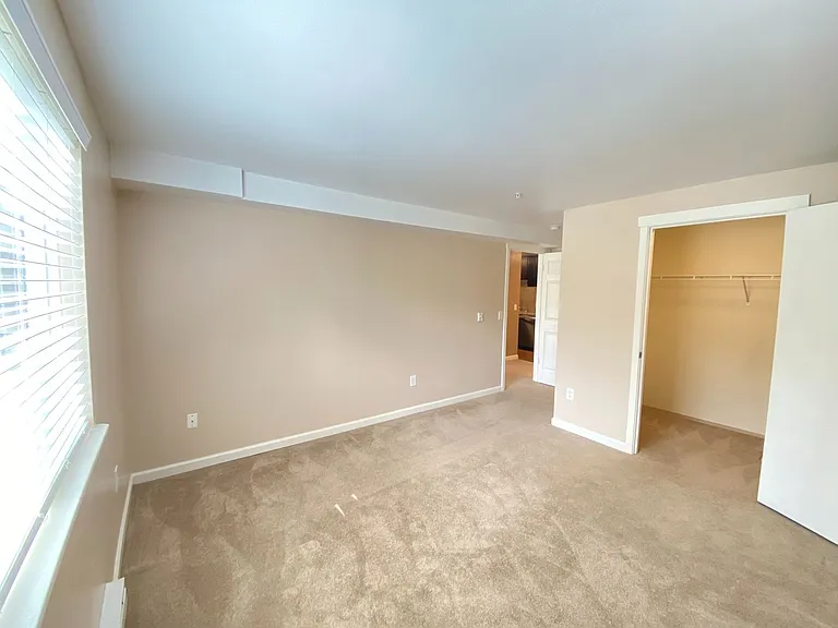 936 Village Way — Photo 14