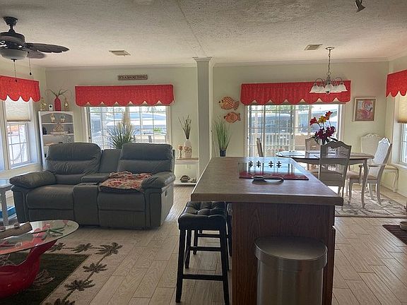 3rd image of 3034 Bounty Ln