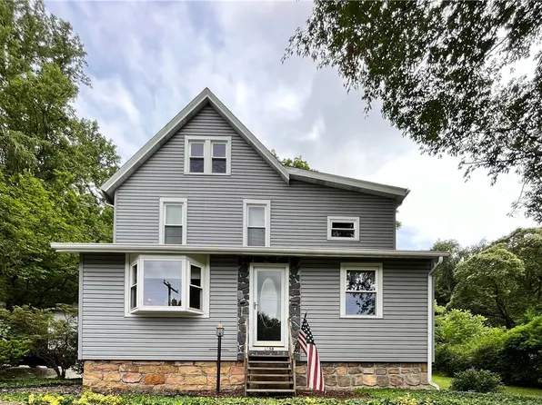 1158 Millwood Rd, Derry, PA 15627