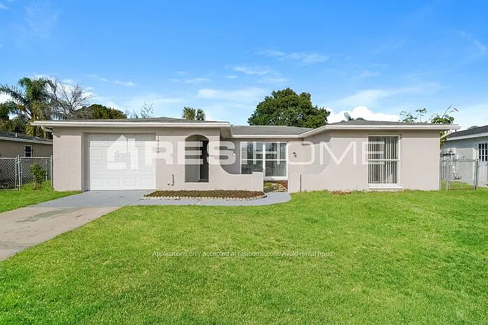 3 bed, 2.0 bath, 1442 sqft, $1,825 — Photo 1