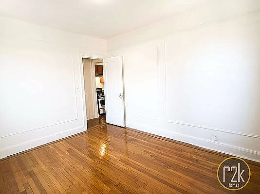 5th image of 45-25 42nd St #4F