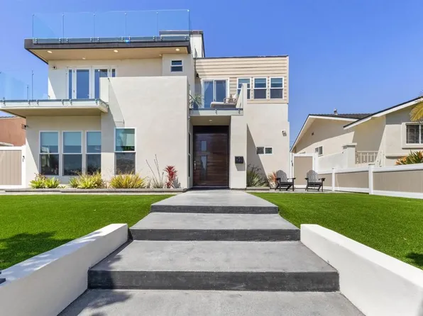 1270 Emerald St, San Diego, CA 92109