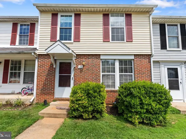 127 Split Oak St, Warrenton, VA 20186