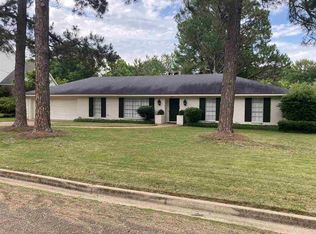 4420 Woodlark Dr, Jackson, MS 39211