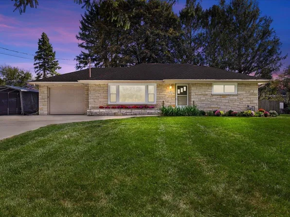 N61W23035 Silver Spring DRIVE, Sussex, WI 53089