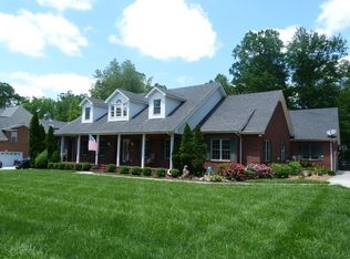 104 Somerset Ln, Tullahoma, TN 37388