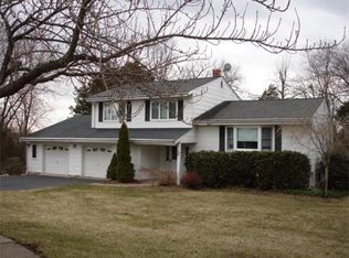 2 Fountain Ave, Piscataway, NJ 08854