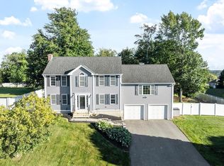2 Horizon Rd, Rutland, MA 01543